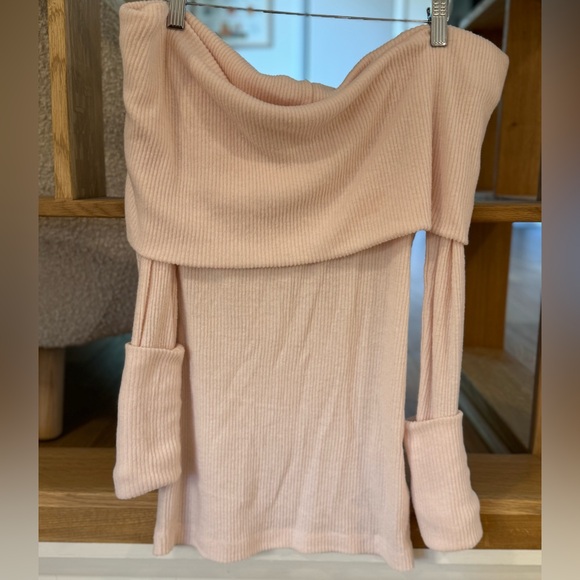 Free People Pink Off-Shoulder Sweater - Picture 3 of 3